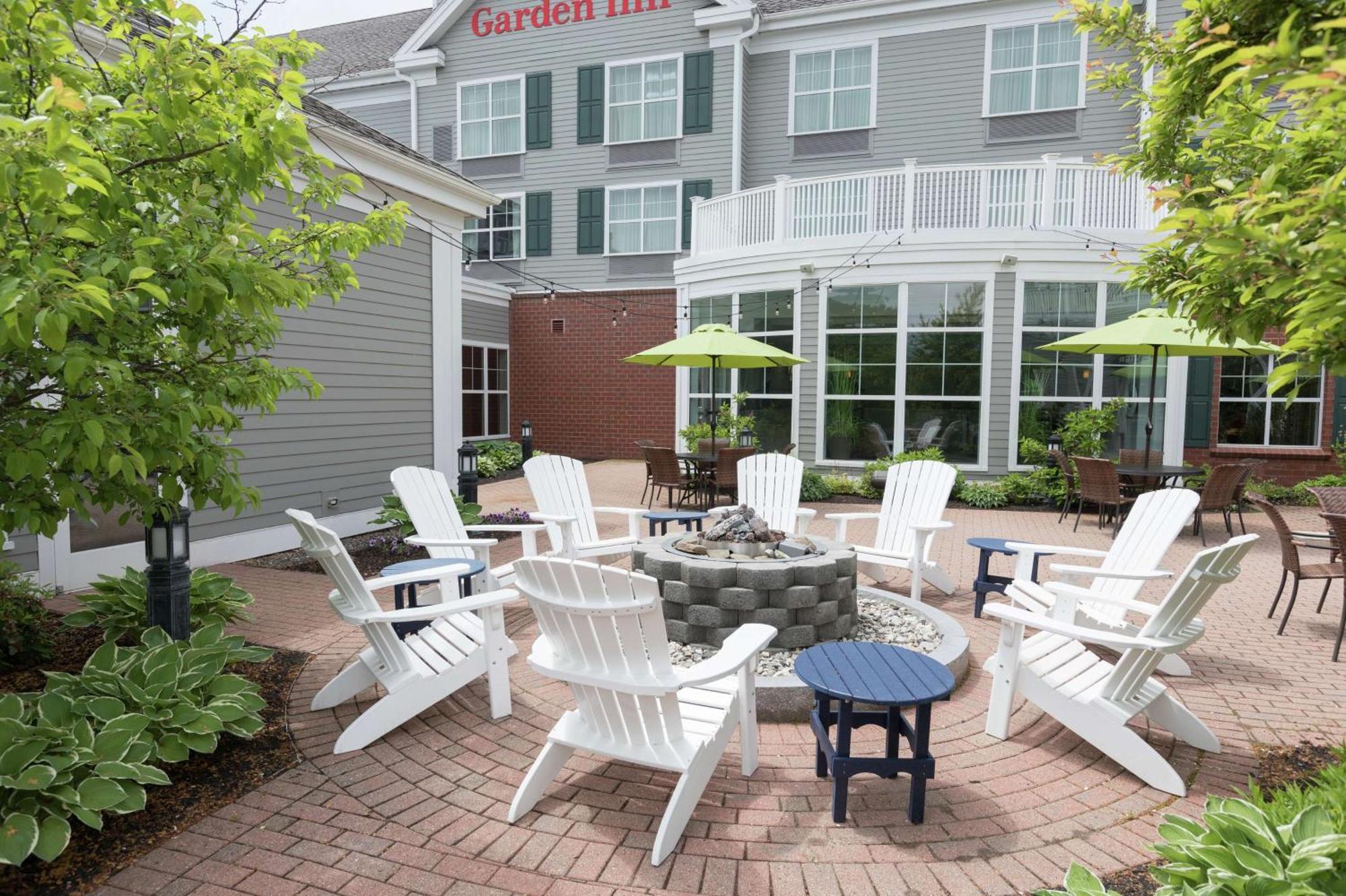 Hilton Garden Inn Freeport Downtown Exterior photo
